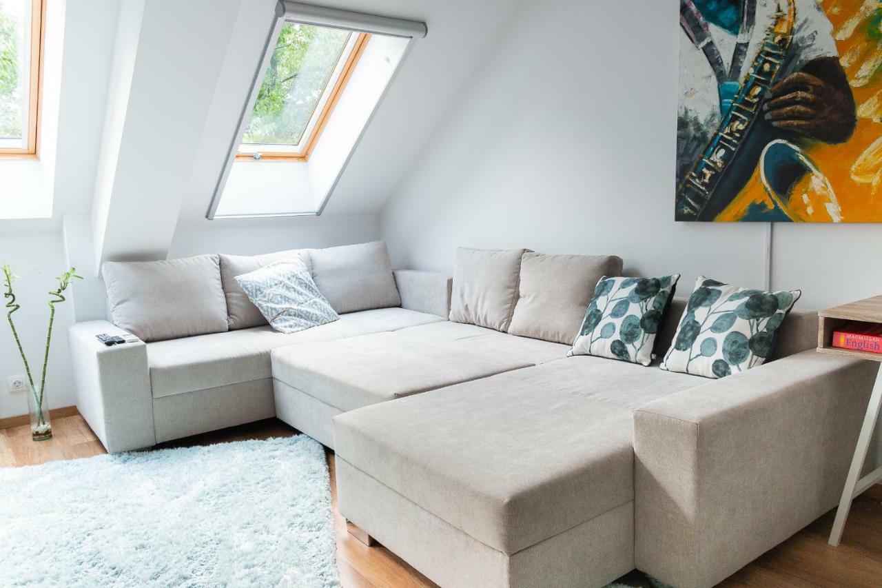 Cozy Flat In The Heart Of The City Oradea Ngoại thất bức ảnh